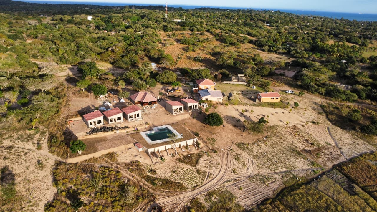 Nkulunguani Lodge - Slide 2